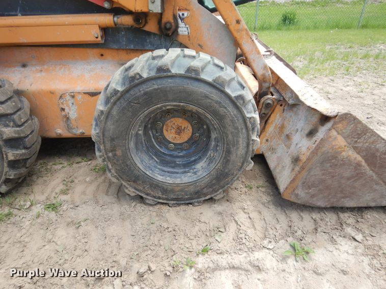 image for item FX9189 2010 Case 450  skid steer loader