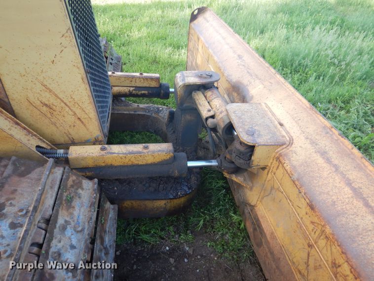 image for item GA9020 1997 Caterpillar D5C LGP  dozer
