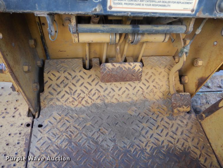 image for item GA9020 1997 Caterpillar D5C LGP  dozer