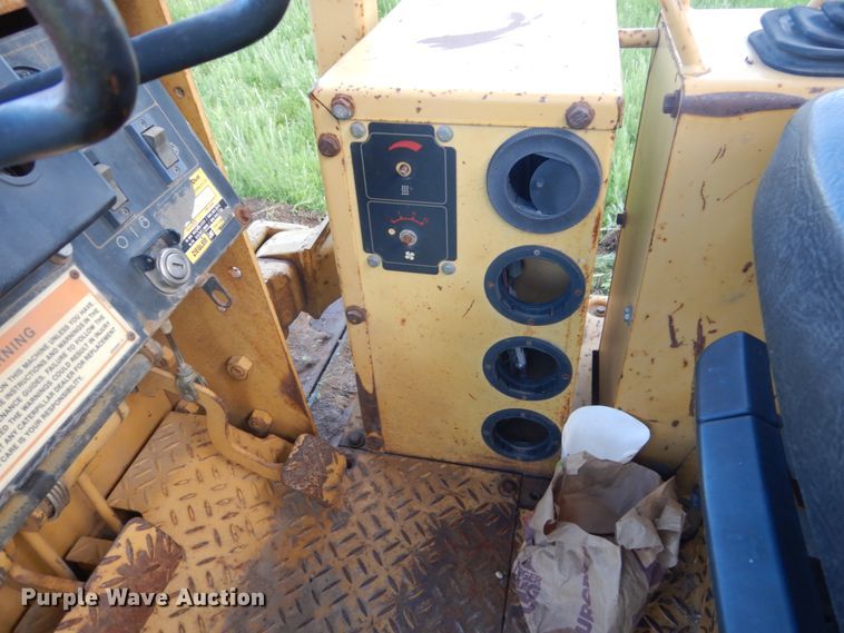 image for item GA9020 1997 Caterpillar D5C LGP  dozer