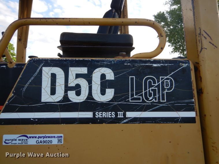 image for item GA9020 1997 Caterpillar D5C LGP  dozer