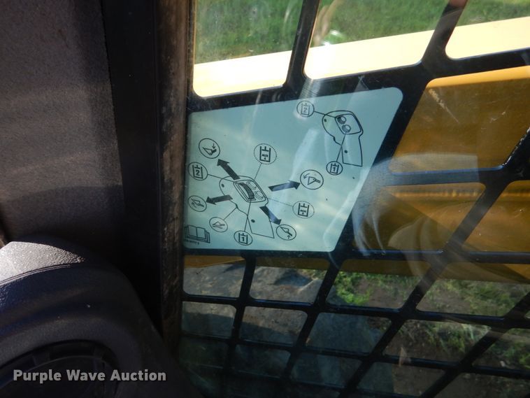 image for item GA9021 2015 Caterpillar 242D  skid steer loader