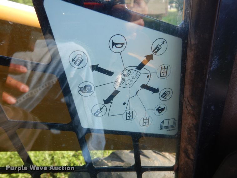 image for item GA9021 2015 Caterpillar 242D  skid steer loader