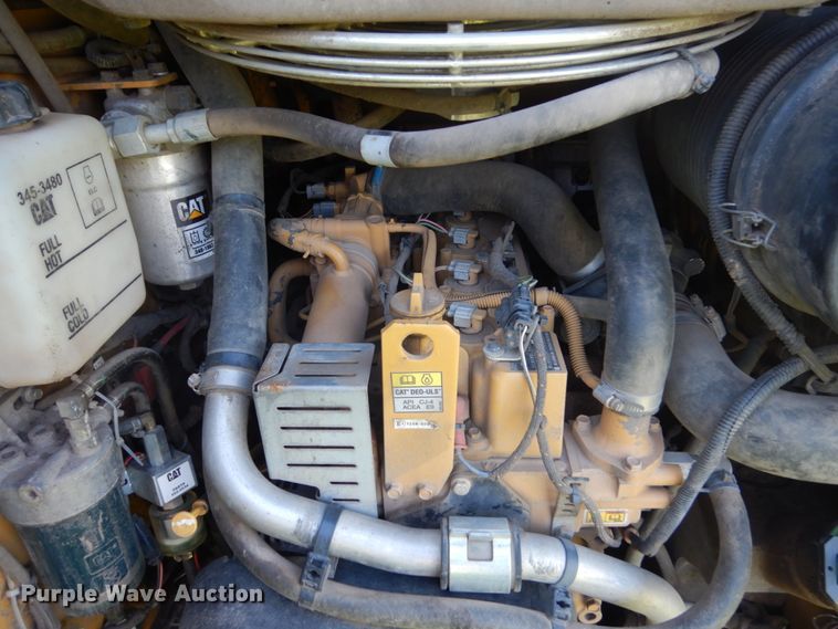 image for item GA9021 2015 Caterpillar 242D  skid steer loader