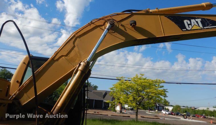 image for item GA9022 2000 Caterpillar 320C L  excavator