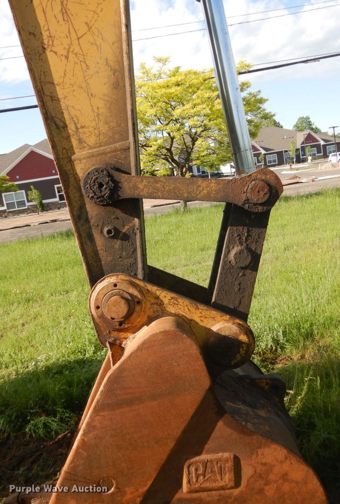 image for item GA9022 2000 Caterpillar 320C L  excavator