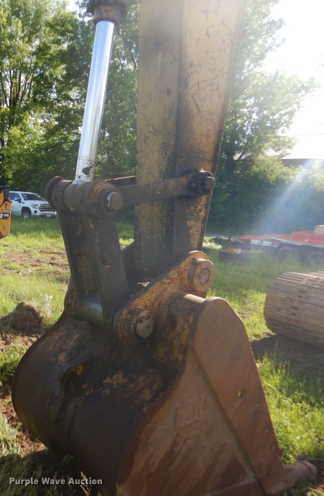 image for item GA9022 2000 Caterpillar 320C L  excavator