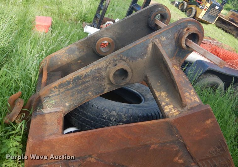 image for item GA9022 2000 Caterpillar 320C L  excavator