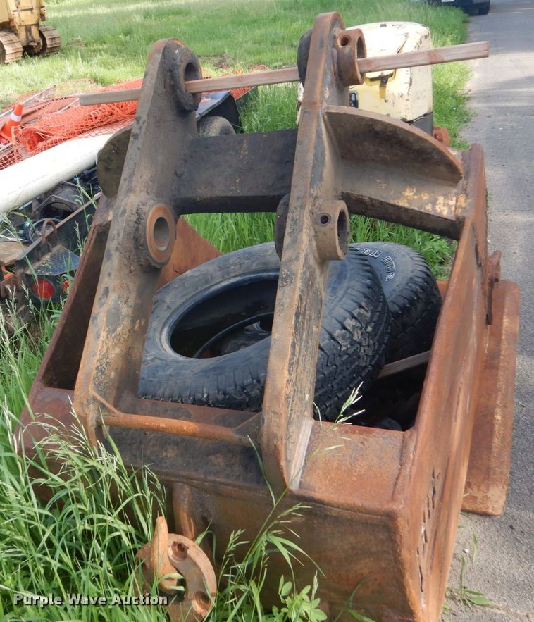 image for item GA9022 2000 Caterpillar 320C L  excavator