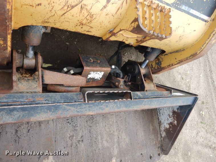 image for item GA9026 2006 Caterpillar 262B  skid steer loader