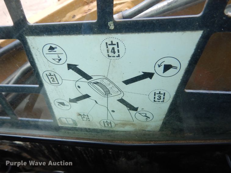 image for item GA9026 2006 Caterpillar 262B  skid steer loader