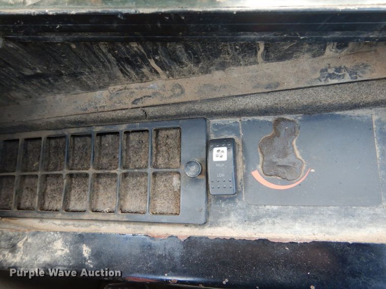 image for item GA9026 2006 Caterpillar 262B  skid steer loader