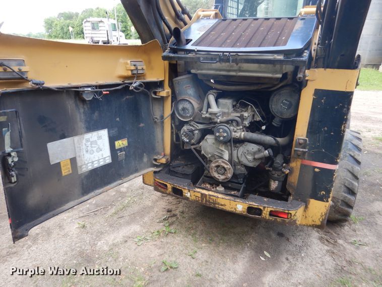 image for item GA9026 2006 Caterpillar 262B  skid steer loader