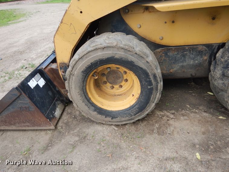 image for item GA9026 2006 Caterpillar 262B  skid steer loader