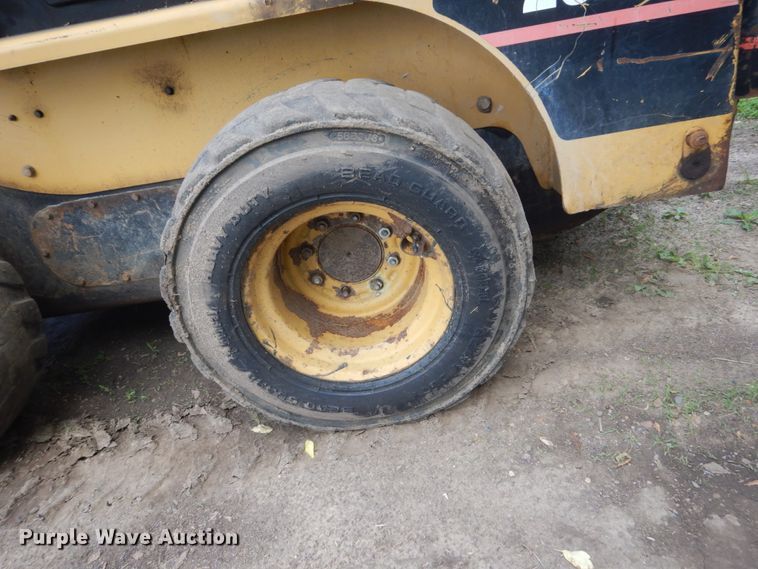 image for item GA9026 2006 Caterpillar 262B  skid steer loader