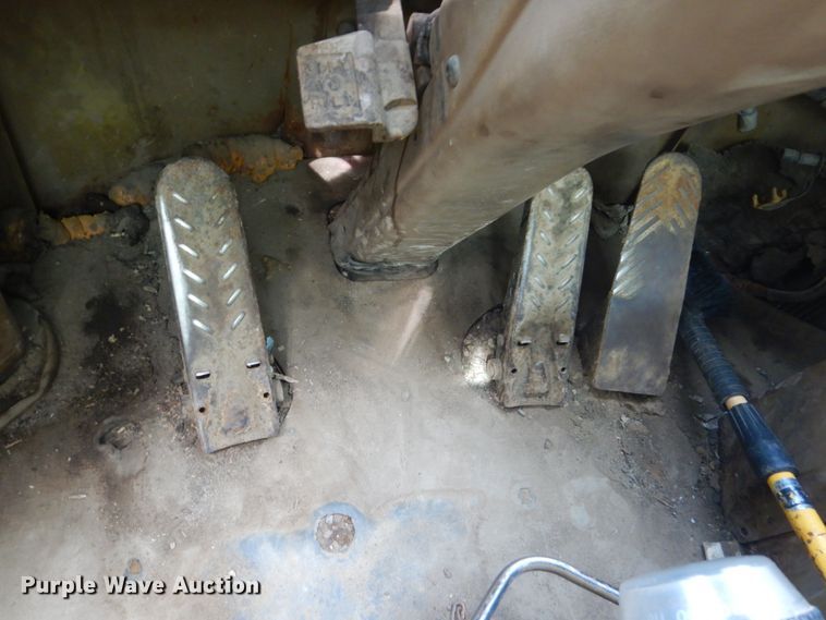 image for item GA9029 1984 Caterpillar 936  wheel loader