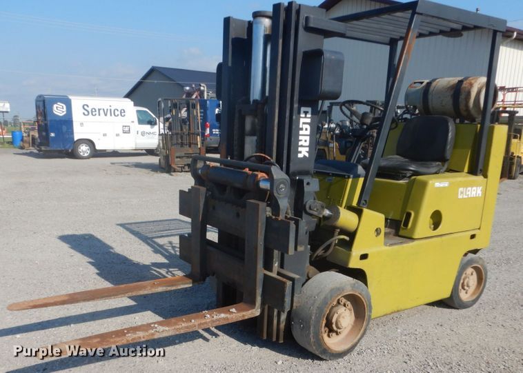 image for item GA9039 Clark 0500-S80  forklift