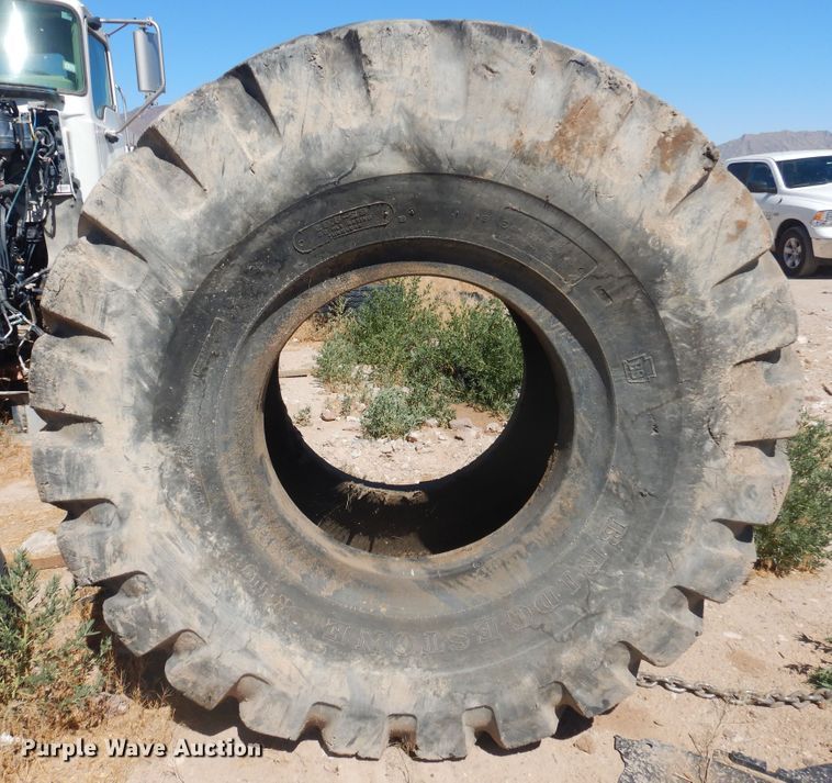 image for item GE9454 29.5-29 tire