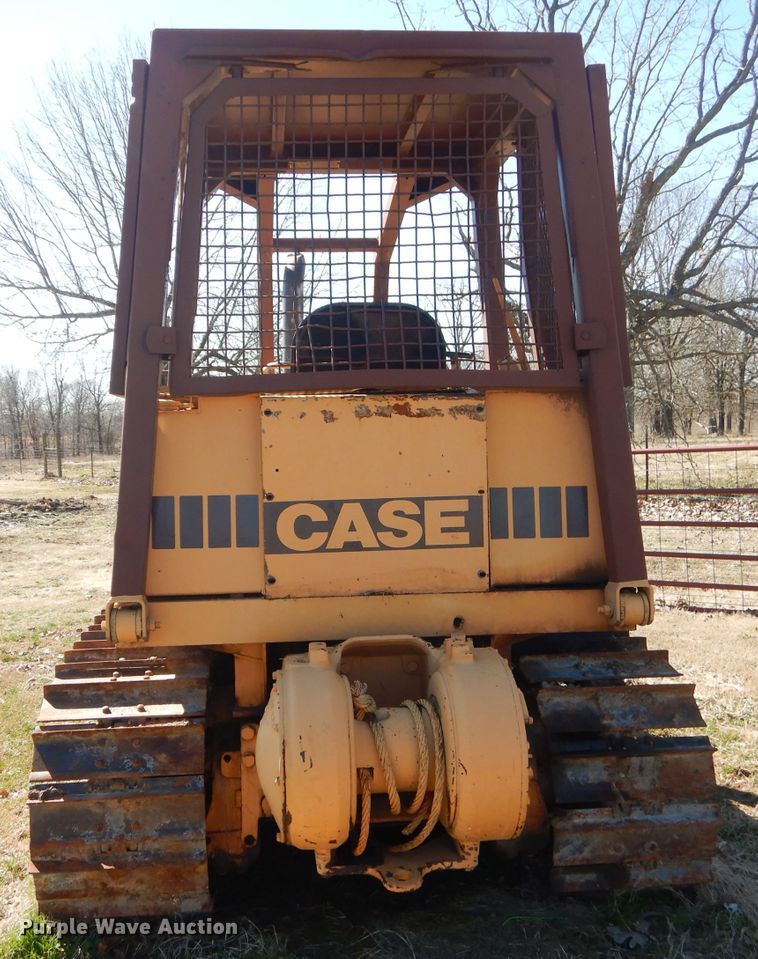 image for item GM9479 1981 Case 850B dozer