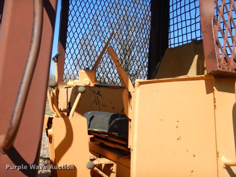 image for item GM9479 1981 Case 850B dozer