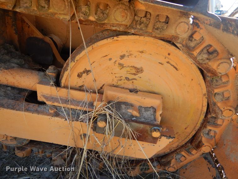 image for item GM9479 1981 Case 850B dozer