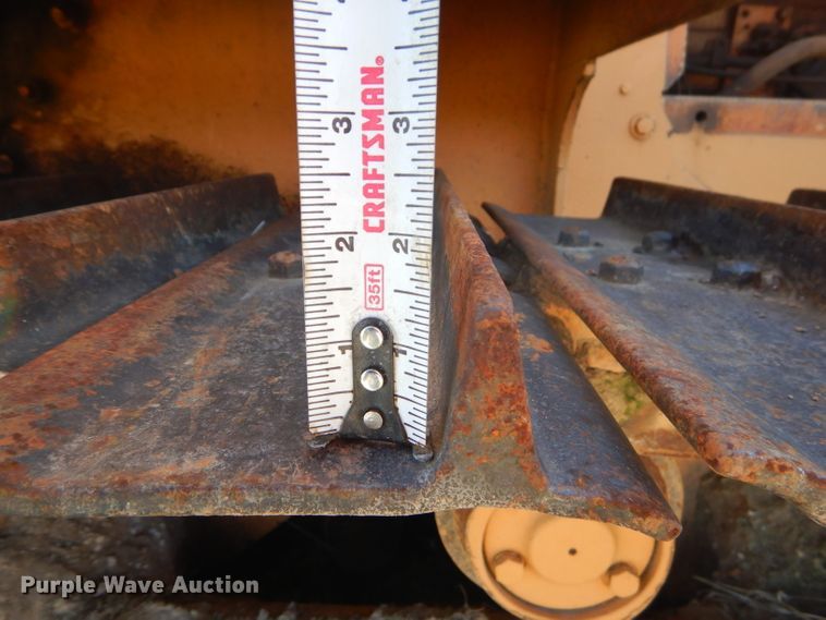 image for item GM9479 1981 Case 850B dozer