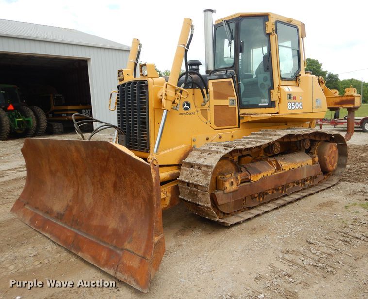 image for item GN9396 2004 John Deere 850C LT Series II  dozer
