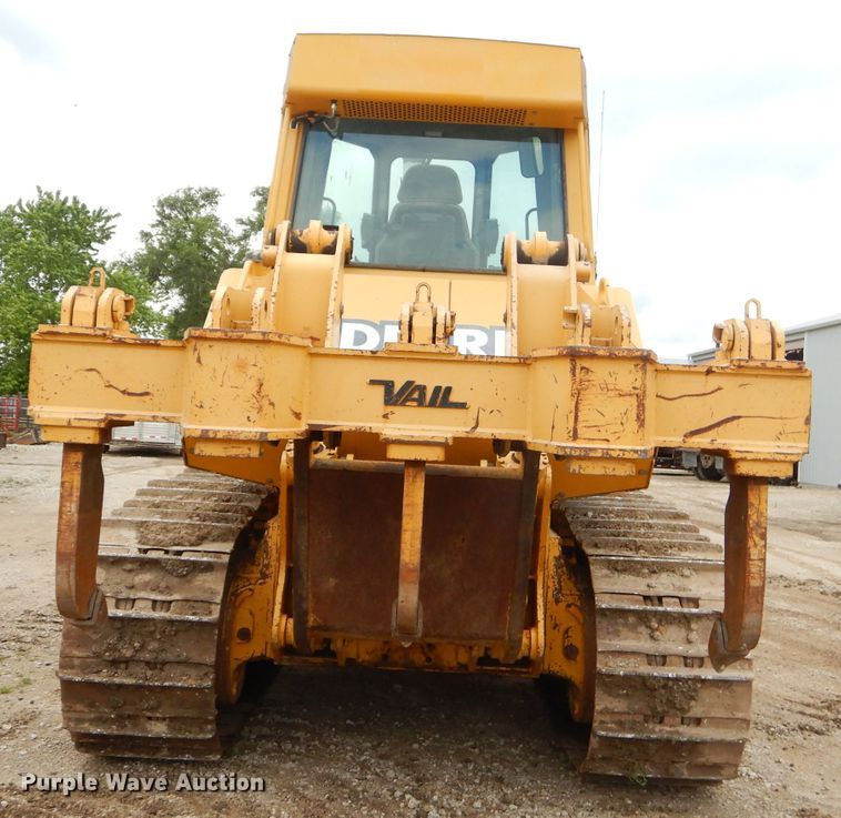 image for item GN9396 2004 John Deere 850C LT Series II  dozer