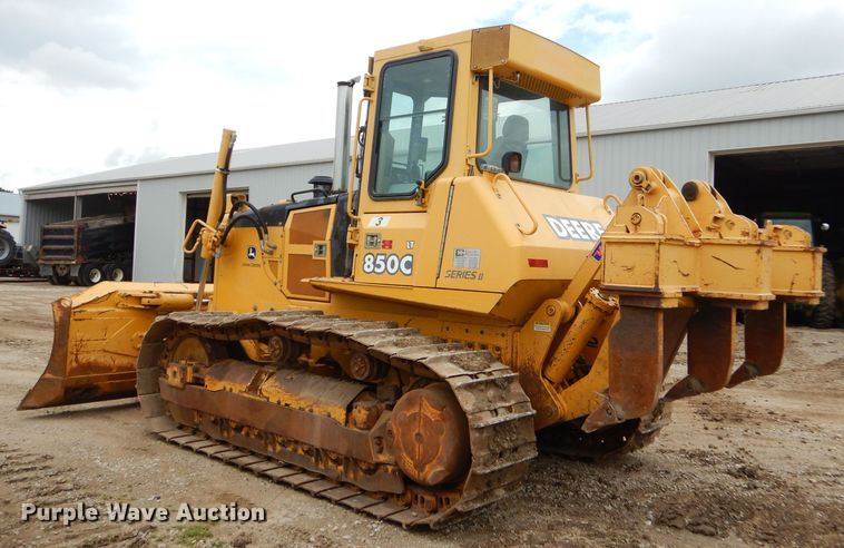 image for item GN9396 2004 John Deere 850C LT Series II  dozer