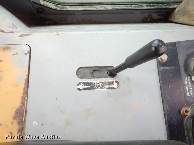 image for item GN9396 2004 John Deere 850C LT Series II  dozer