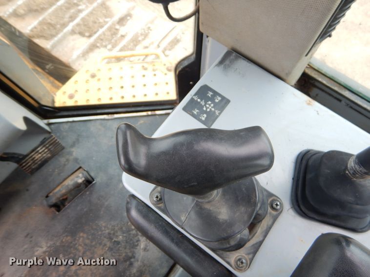 image for item GN9396 2004 John Deere 850C LT Series II  dozer