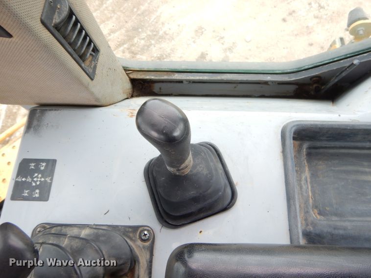 image for item GN9396 2004 John Deere 850C LT Series II  dozer