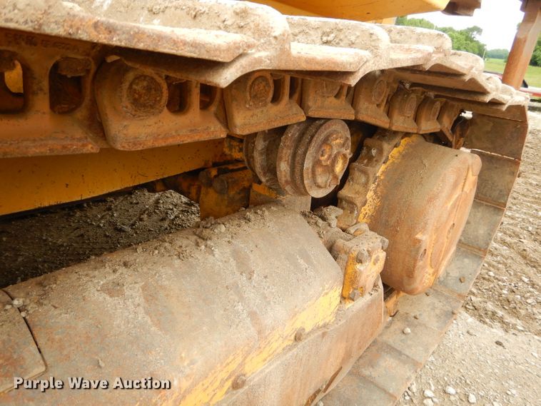 image for item GN9396 2004 John Deere 850C LT Series II  dozer