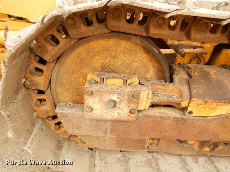 image for item GN9396 2004 John Deere 850C LT Series II  dozer