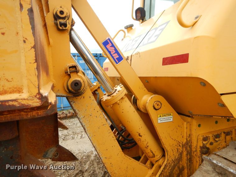 image for item GN9396 2004 John Deere 850C LT Series II  dozer