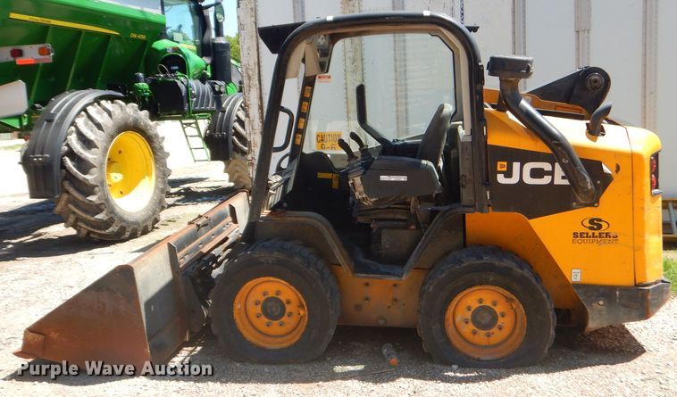 image for item GN9401 JCB 260  skid steer loader