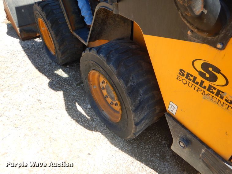 image for item GN9401 JCB 260  skid steer loader