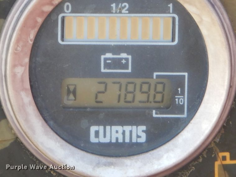 image for item GN9409 1996 JLG 40Electric  boom lift