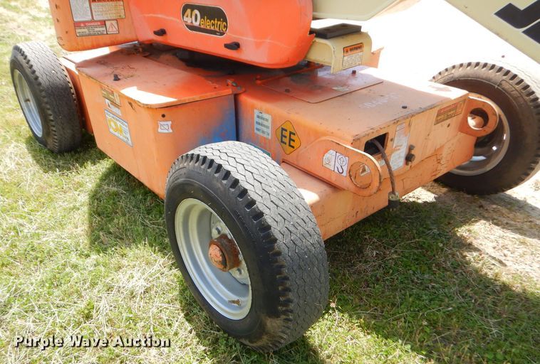 image for item GN9409 1996 JLG 40Electric  boom lift