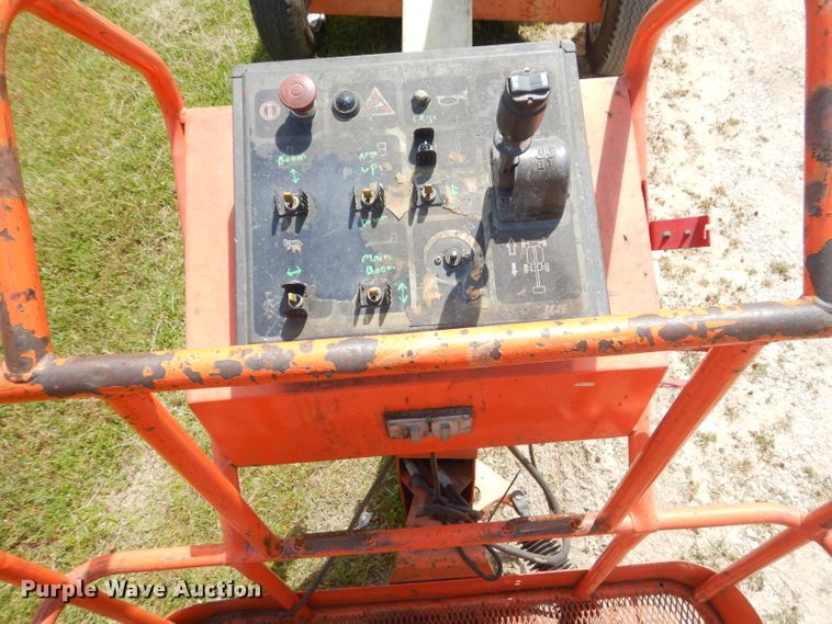 image for item GN9409 1996 JLG 40Electric  boom lift
