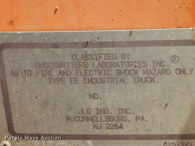 image for item GN9409 1996 JLG 40Electric  boom lift