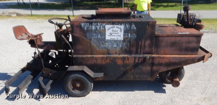 image for item GN9428 Pavement sealer