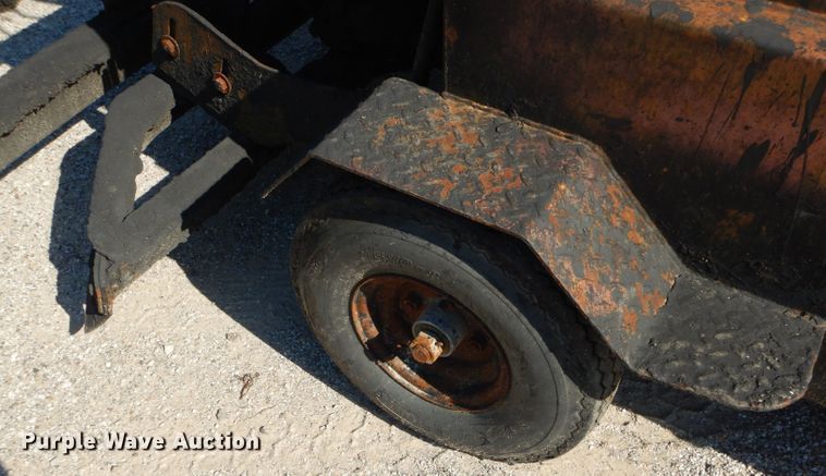 image for item GN9428 Pavement sealer