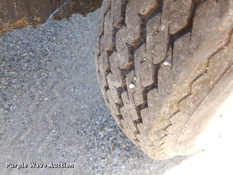 image for item GN9428 Pavement sealer