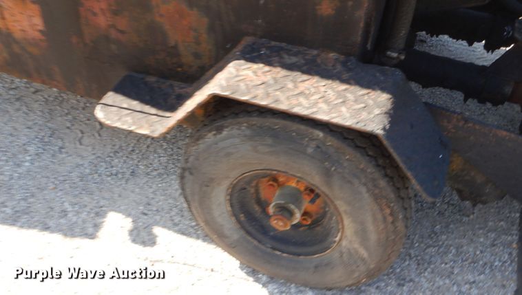 image for item GN9428 Pavement sealer