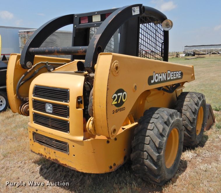image for item GN9895 2001 John Deere 270  skid steer loader