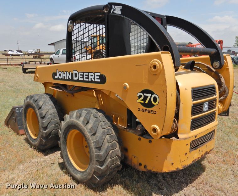 image for item GN9895 2001 John Deere 270  skid steer loader