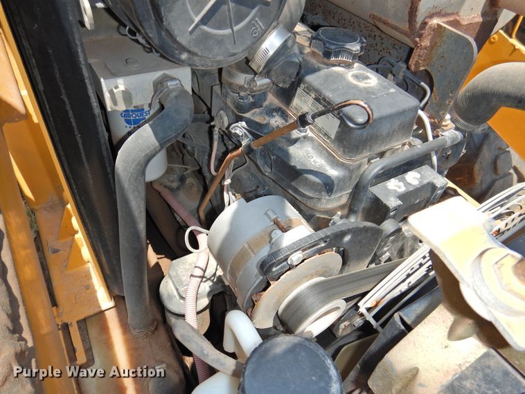 image for item GN9895 2001 John Deere 270  skid steer loader