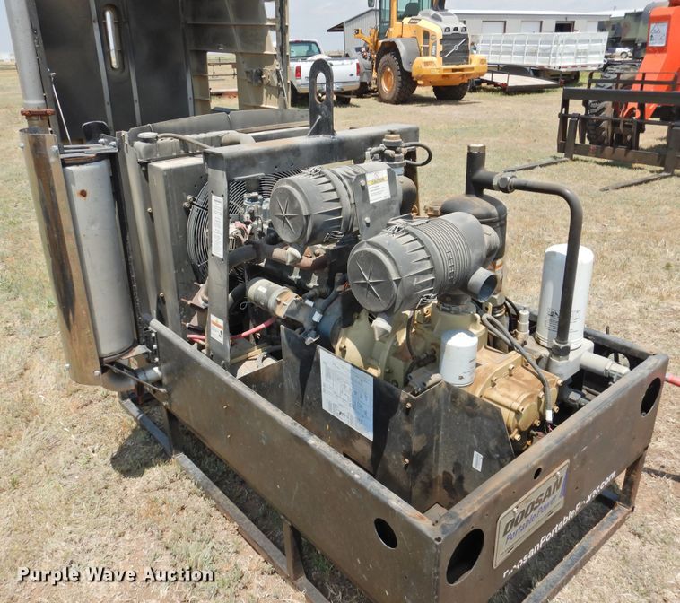 image for item GN9896 2012 Ingersoll Rand C185WKUB-T4I  air compressor