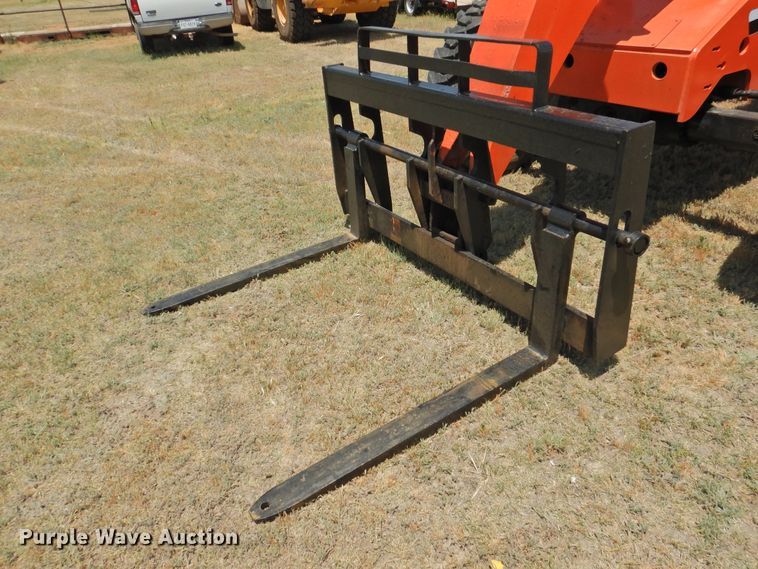 image for item GN9897 2005 SkyTrak 6036  telehandler